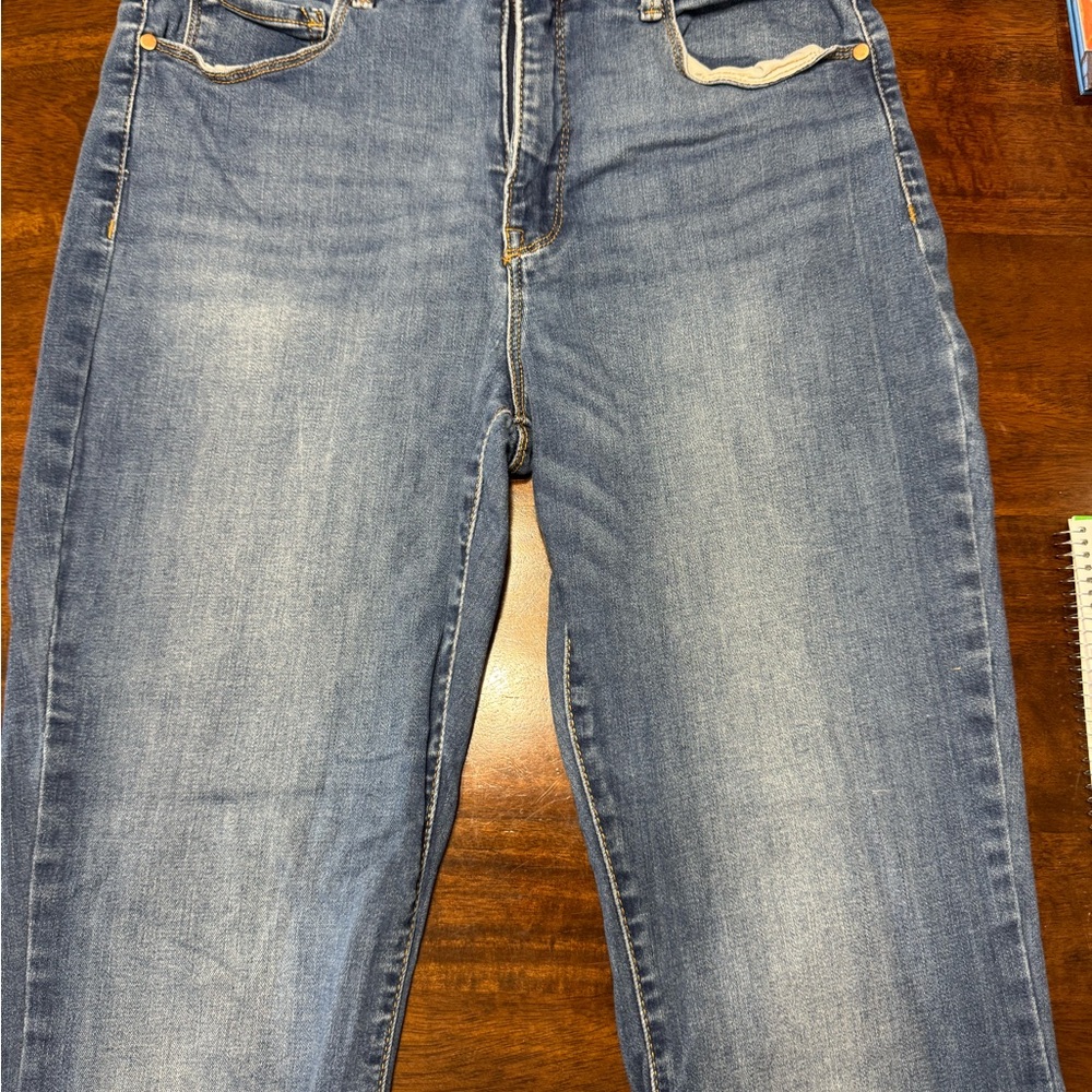 Time and Tru Men's Straight Jeans in Light Blue